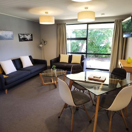 Milford Road Apartments Te Anau Esterno foto