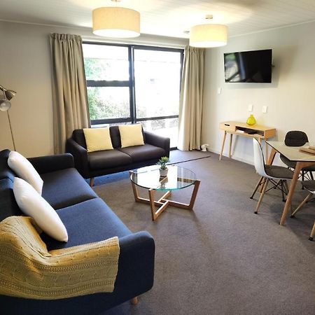 Milford Road Apartments Te Anau Esterno foto