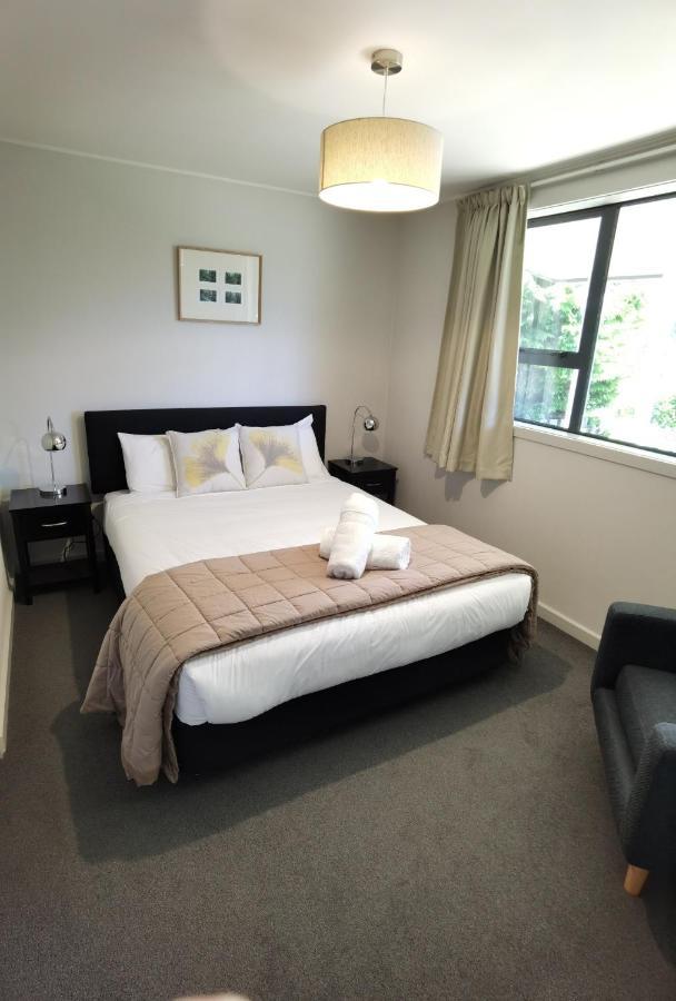 Milford Road Apartments Te Anau Esterno foto